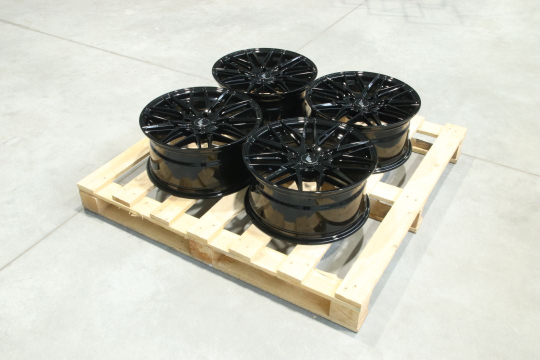 JR Wheels SET-JR#308 Set of JR28 17x8 ET35 4x114,3 Gloss Black