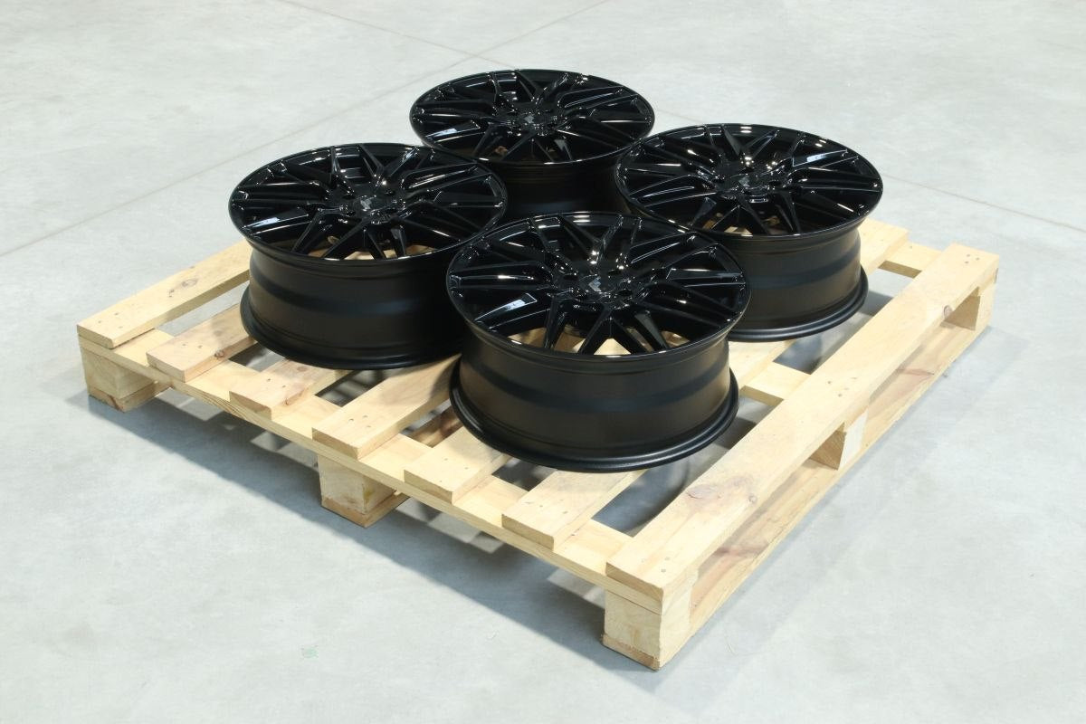 JR Wheels SET-JR#445 Set of JR28 17x7 ET38 4x100 Gloss Black