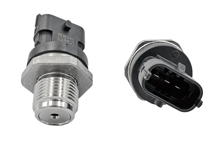 VEMO V52-72-0382 Sensor, Fuel Pressure | ML Performance Car Parts