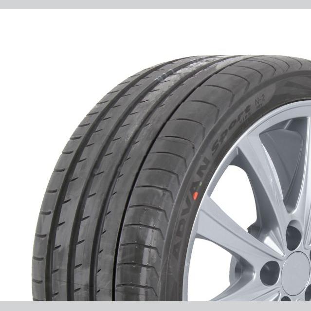 YOKOHAMA 32525R21LTYO102YV105S Suv/4X4 Summer Tyreda72.0 Db