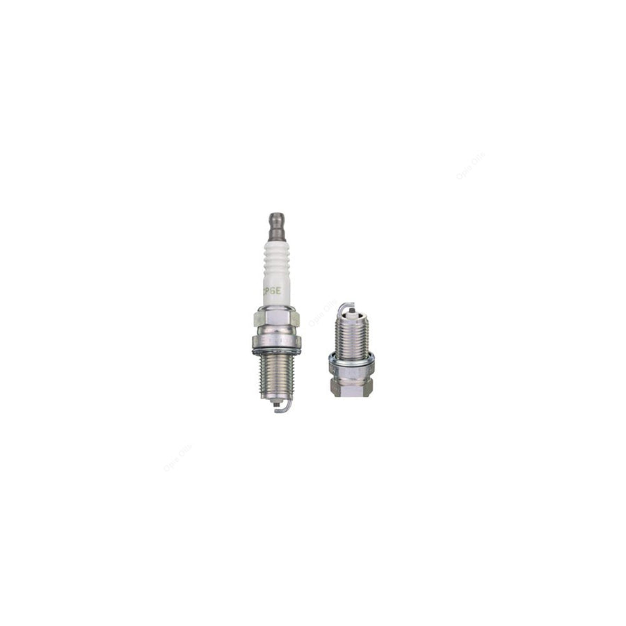 NGK BCP6E (5860) - Standard Spark Plug / Sparkplug