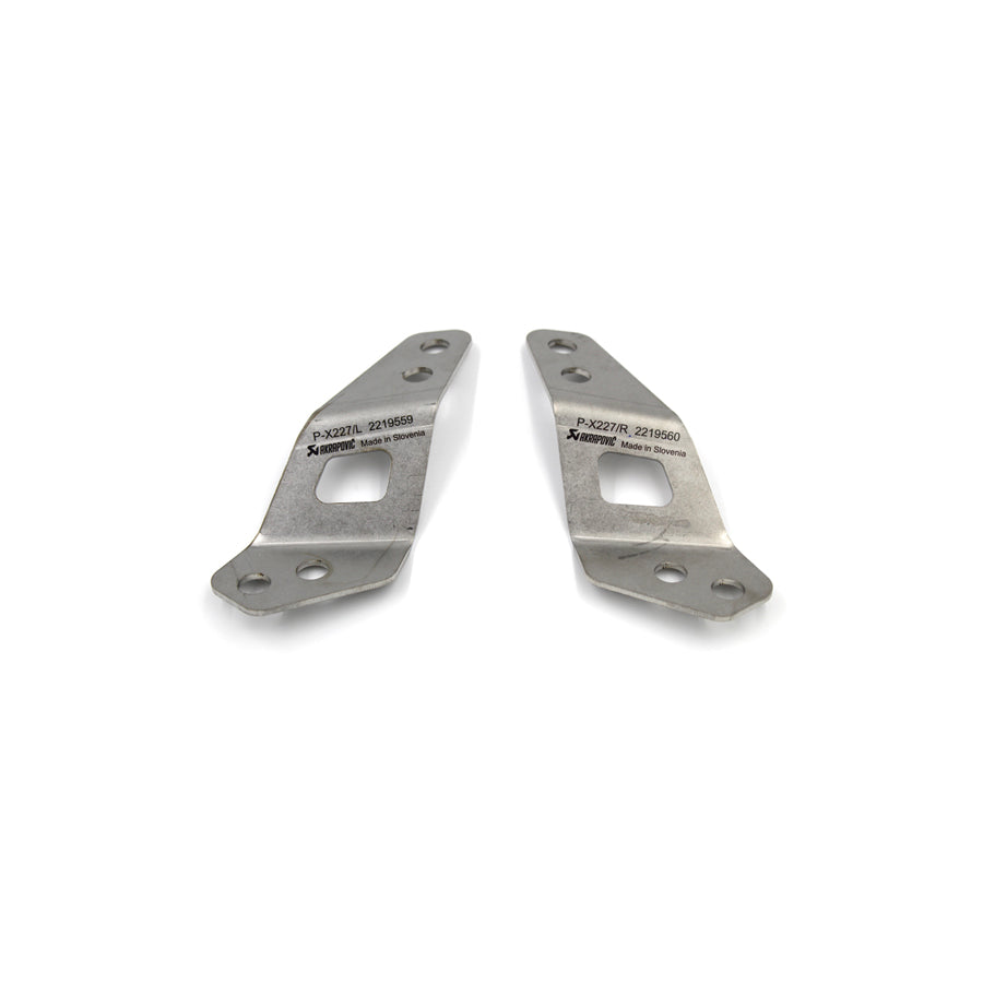 Akrapovic Alfa Romeo Giulia Quadrifoglio Fitting Kit For Optional Downpipes