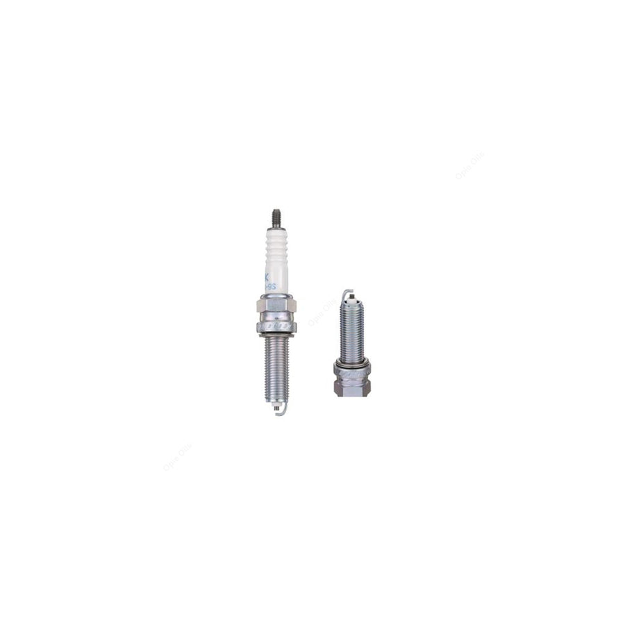 NGK LMAR8A-9S (6817) - Standard Spark Plug / Sparkplug