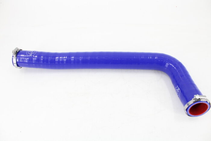 VTT-CUMMINS-UPPERHOSE 2010-2018 (Single Rad) 6.7 Cummins 7-Ply Silicone Upper Radiator Hose