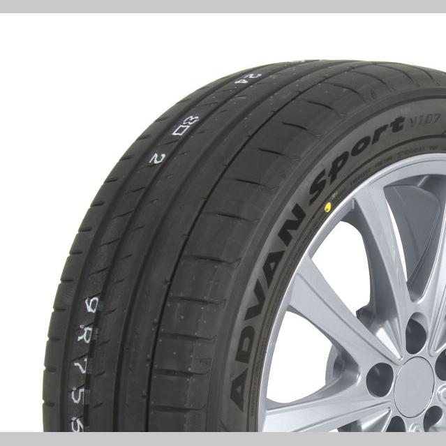 YOKOHAMA 28535R20LOYO104YV107 Summer Pkw Tyreda73.0 Db