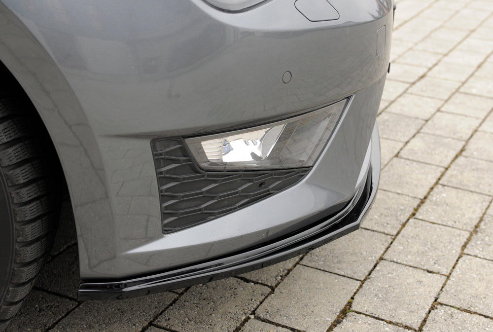 Rieger 00088105 SEAT 5F Front Splitter (Leon FR & Leon Cupra) - Glossy Black