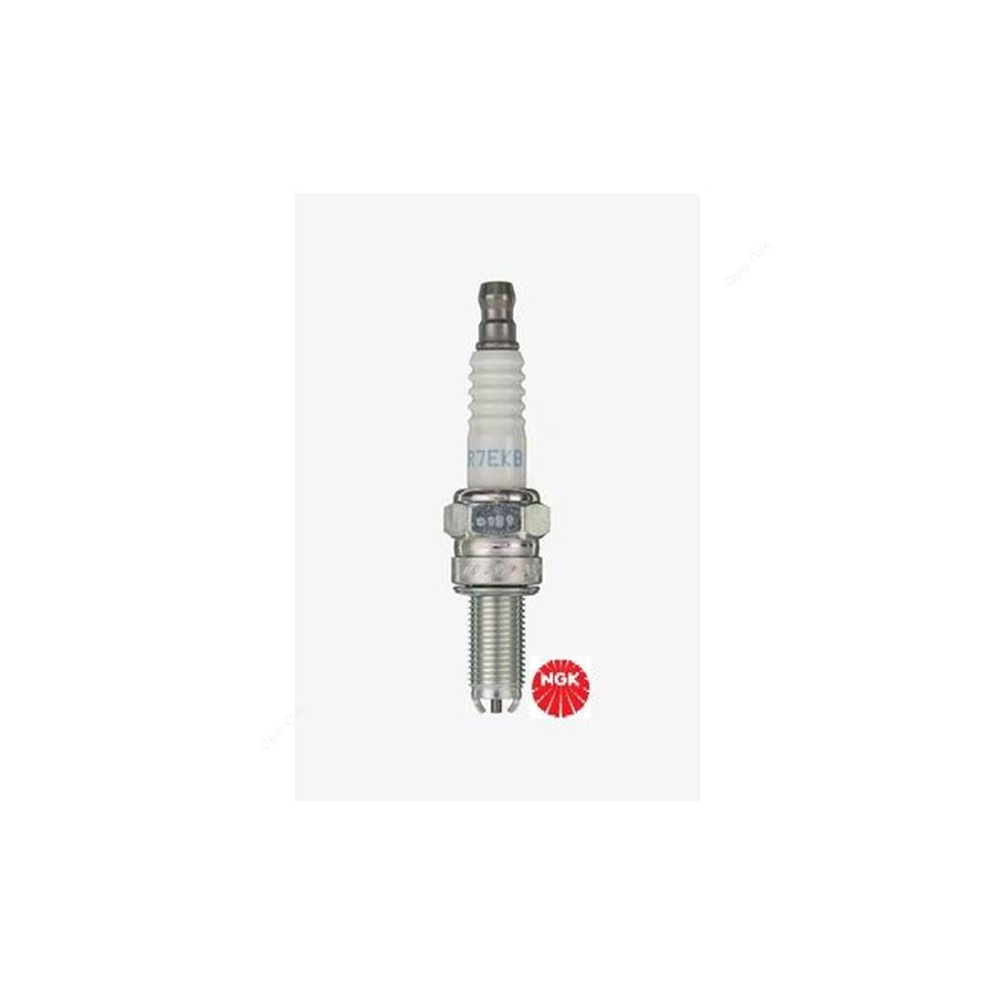 NGK CR7EKB (4455) - Standard Spark Plug / Sparkplug - Projected Centre Electrode