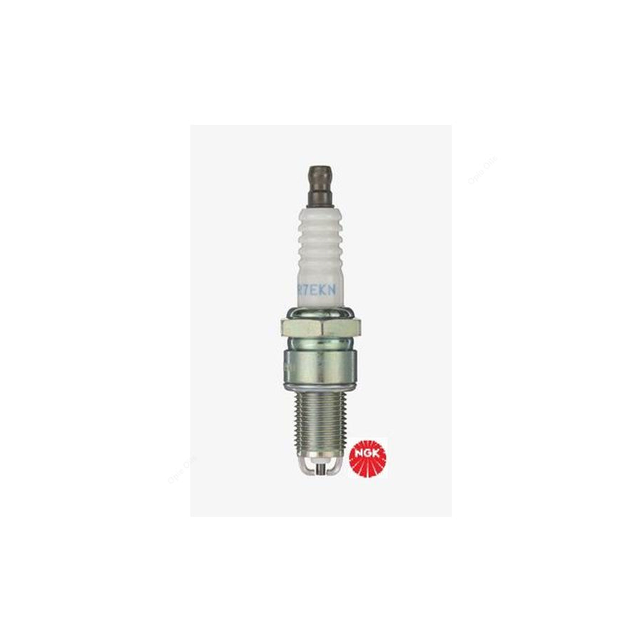 NGK BPR7EKN (7738) - Standard Spark Plug / Sparkplug